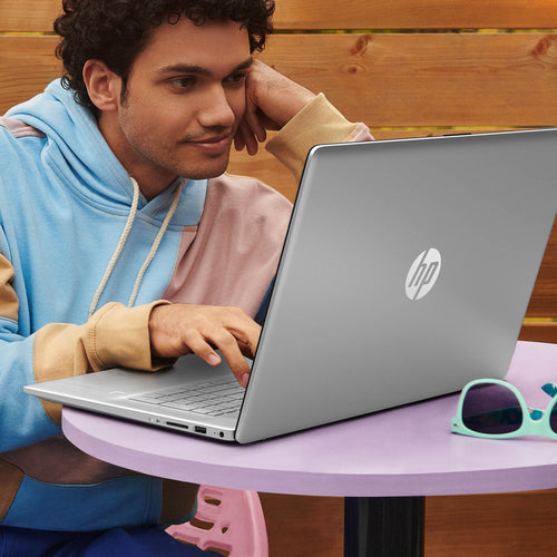 HP 17-cn2021na Laptop 43.9 cm (17.3